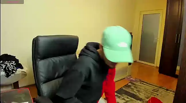 awesomejustin online show from December 2024 08:49:02 PM