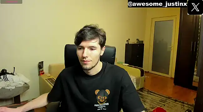 awesomejustin online show from December 2024 09:00:01 PM