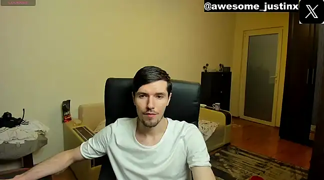 awesomejustin online show from December 2024 01:38:02 PM