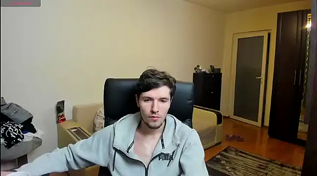 awesomejustin online show from December 2024 07:48:02 PM