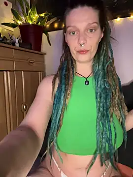 MenaDreadfull online show from March 2026 07:18:01 PM