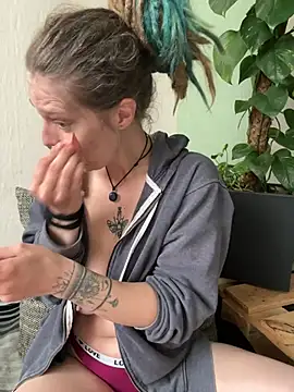 MenaDreadfull online show from April 2026 12:08:01 PM