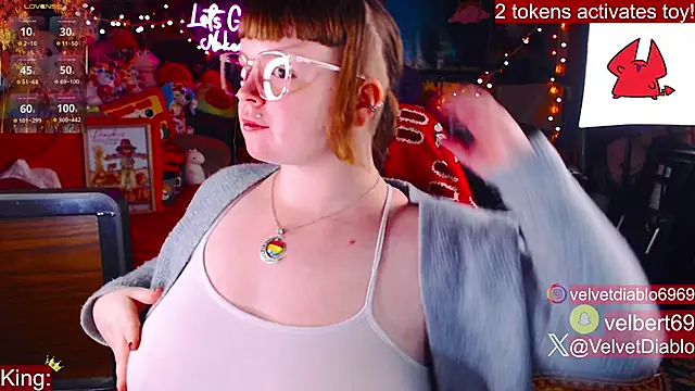 VelvetDiablo online show from November 2025 12:15:01 AM