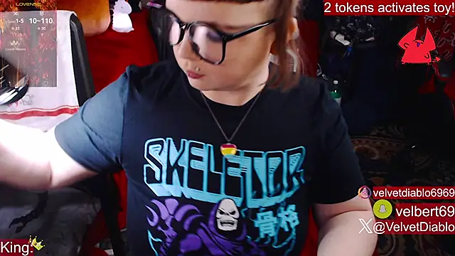 VelvetDiablo online show from November 2025 12:58:02 AM