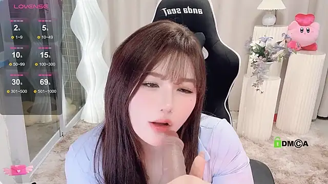 Snapshot of Happy_Kitty chatting on January 2025 03:55:02 PM Happy Kitty online show from January 2025 03:55:02 PM