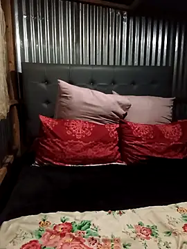 CuteHoney92 online show from February 2026 06:30:01 PM