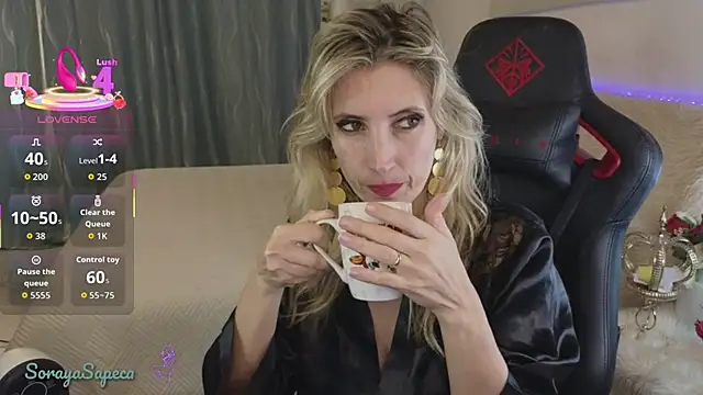 SorayaSapeca online show from October 2025 08:32:02 PM
