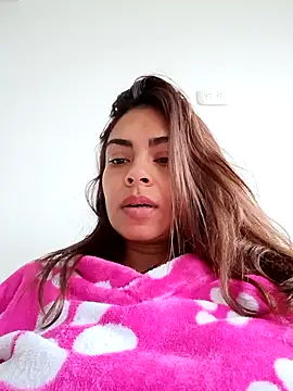 Ivanna2 online show from December 2025 01:02:02 PM