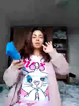 Snapshot of Ivanna2 chatting on December 2024 01:51:02 PM Ivanna2 online show from December 2024 01:51:02 PM