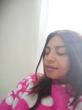 Snapshot of Ivanna2 chatting on October 2025 12:50:01 PM Ivanna2 online show from October 2025 12:50:01 PM