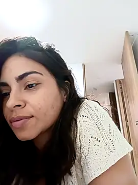 Ivanna2 online show from May 2026 01:00:01 AM