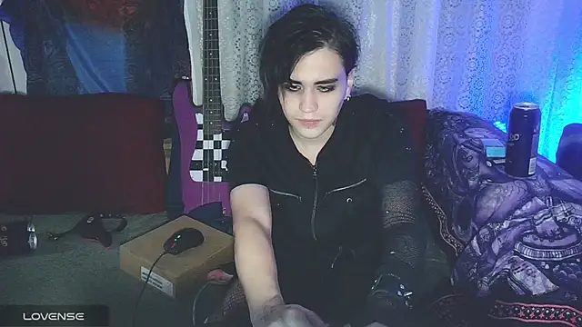 sademobeer online show from December 2025 11:20:01 PM