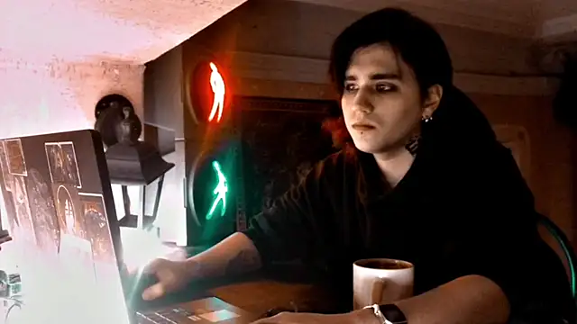 sademobeer online show from February 2026 09:57:01 PM