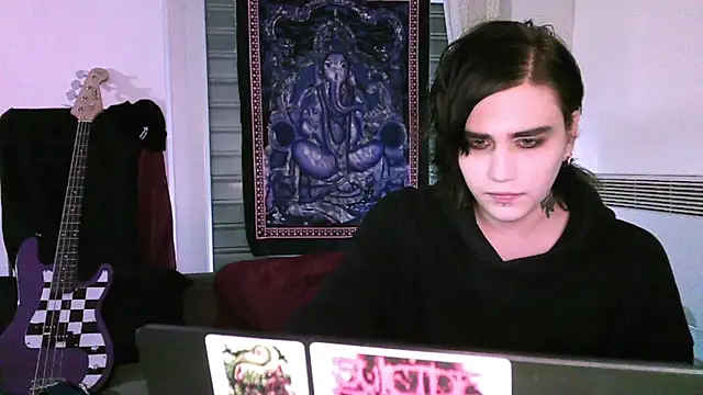 sademobeer online show from March 2026 07:28:01 PM