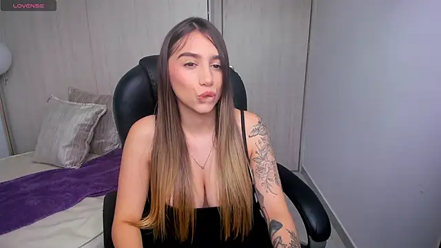 StacyConner online show from October 2025 05:11:01 PM