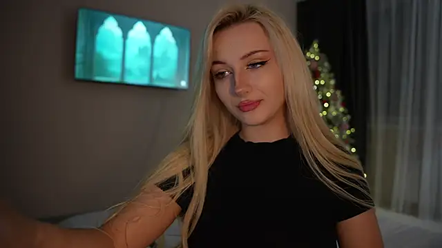 CatchMe1 online show from December 2025 12:42:01 AM