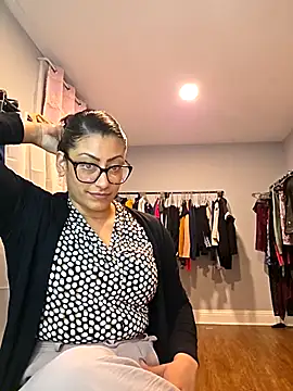 Snapshot of Nikkierosee chatting on February 2026 11:35:02 PM Nikkierosee online show from February 2026 11:35:02 PM