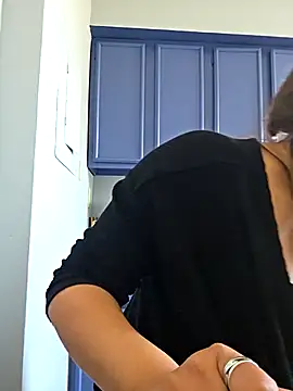 Snapshot of Nikkierosee chatting on February 2026 03:53:01 PM Nikkierosee online show from February 2026 03:53:01 PM