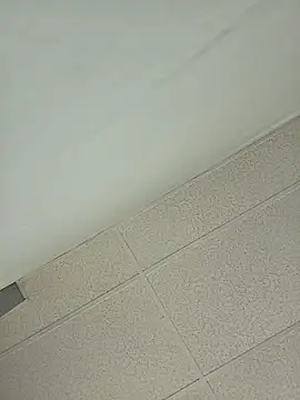 Nikkierosee online show from September 2025 04:51:01 PM