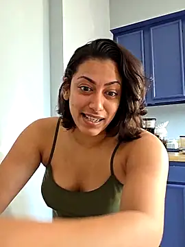 Nikkierosee online show from September 2025 12:16:02 PM