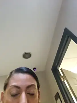 Nikkierosee online show from March 2025 02:18:02 AM