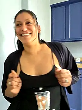 Nikkierosee online show from October 2025 06:42:02 PM