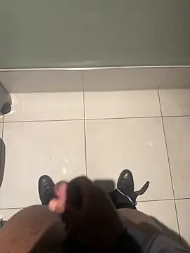 chocolatelongstrokes online show from April 2026 07:26:02 AM