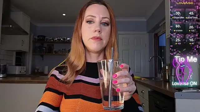 Snapshot of stripmequick chatting on February 2026 04:14:01 PM stripmequick online show from February 2026 04:14:01 PM