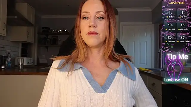 stripmequick online show from November 2025 02:38:02 PM