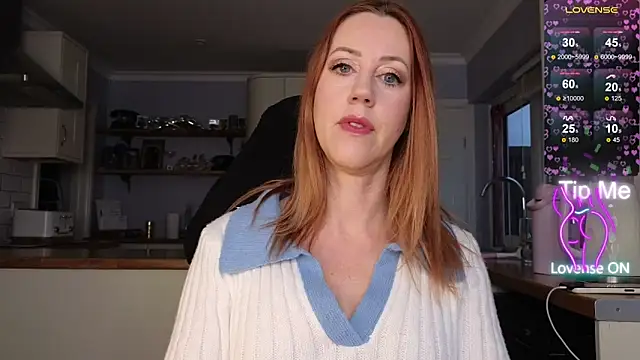 Snapshot of stripmequick chatting on December 2025 10:03:01 AM stripmequick online show from December 2025 10:03:01 AM