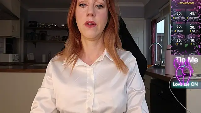 stripmequick online show from November 2025 09:53:02 AM