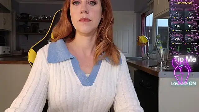 Snapshot of stripmequick chatting on February 2026 10:33:01 AM stripmequick online show from February 2026 10:33:01 AM