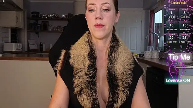 Snapshot of stripmequick chatting on December 2025 11:47:02 AM stripmequick online show from December 2025 11:47:02 AM