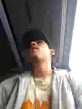 Snapshot of AlexAlejandro13 chatting on November 2025 10:03:02 PM AlexAlejandro13 online show from November 2025 10:03:02 PM