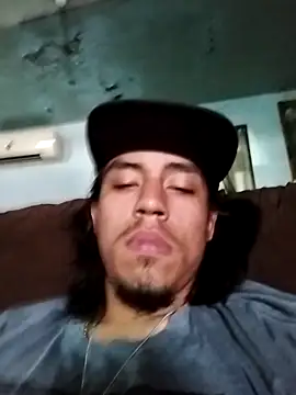 AlexAlejandro13 online show from March 2026 09:39:01 PM