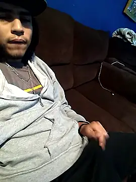 AlexAlejandro13 online show from January 2026 08:04:02 PM