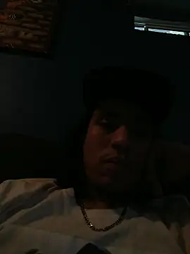 AlexAlejandro13 online show from March 2026 10:03:01 PM