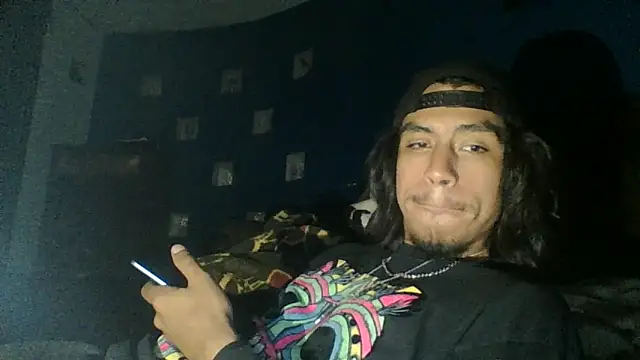 AlexAlejandro13 online show from April 2026 07:03:02 AM