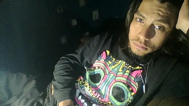 AlexAlejandro13 online show from April 2026 07:15:02 AM