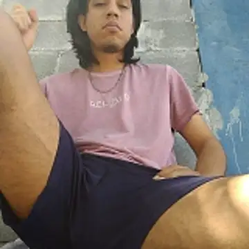 AlexAlejandro13 online show from February 2026 07:58:02 PM