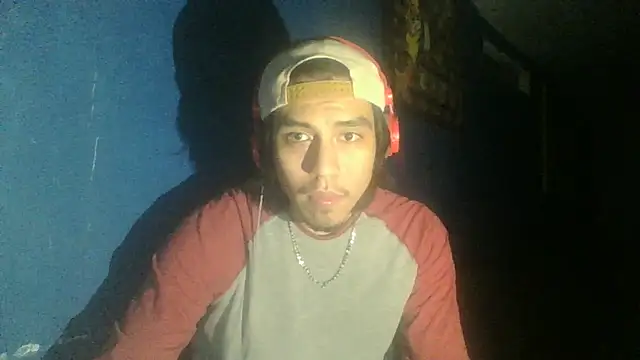 AlexAlejandro13 online show from October 2025 06:48:02 AM