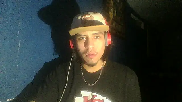 AlexAlejandro13 online show from October 2025 07:09:02 AM