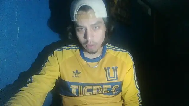 Snapshot of AlexAlejandro13 chatting on October 2025 08:55:02 AM AlexAlejandro13 online show from October 2025 08:55:02 AM