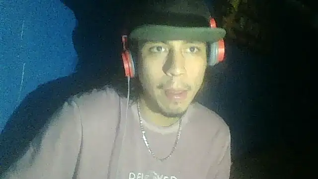 AlexAlejandro13 online show from October 2025 07:21:02 AM