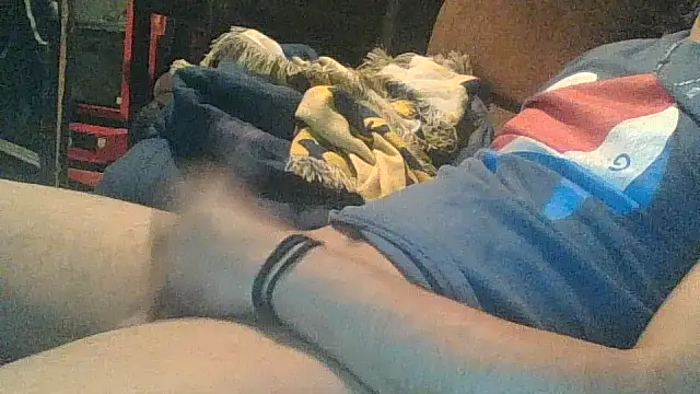 Snapshot of AlexAlejandro13 chatting on November 2025 01:39:02 AM AlexAlejandro13 online show from November 2025 01:39:02 AM