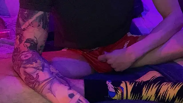 MadArzh online show from February 2025 05:33:01 AM