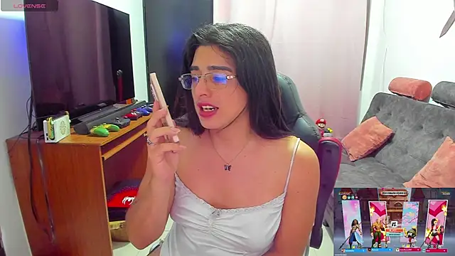 Snapshot of Khalifa_Gold chatting on March 2025 02:52:02 PM Khalifa Gold online show from March 2025 02:52:02 PM