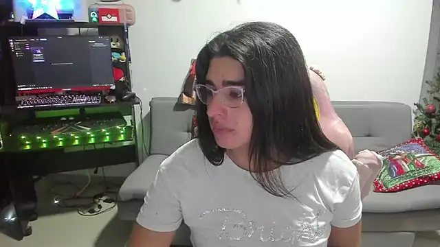 Snapshot of Khalifa_Gold chatting on November 2025 08:03:02 AM Khalifa Gold online show from November 2025 08:03:02 AM