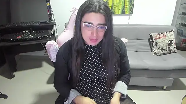 Snapshot of Khalifa_Gold chatting on February 2026 06:00:02 AM Khalifa Gold online show from February 2026 06:00:02 AM