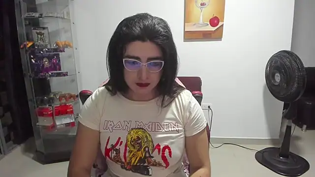 Snapshot of Khalifa_Gold chatting on November 2025 12:58:02 AM Khalifa Gold online show from November 2025 12:58:02 AM